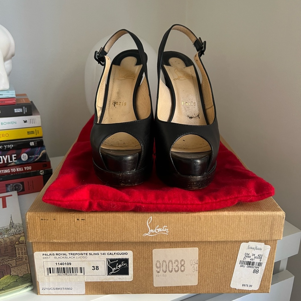 CHRISTIAN LOUBOUTIN-PALAIS ROYAL TREPOINTE 140 Calf  Black Sz 7.5 $975